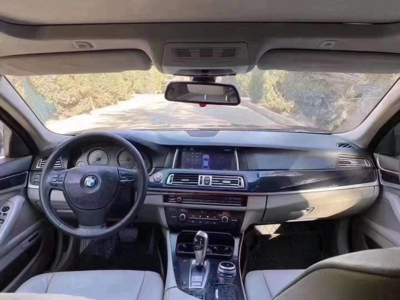 保定11年宝马5系5