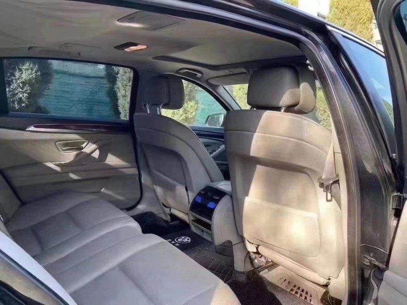 保定11年宝马5系6