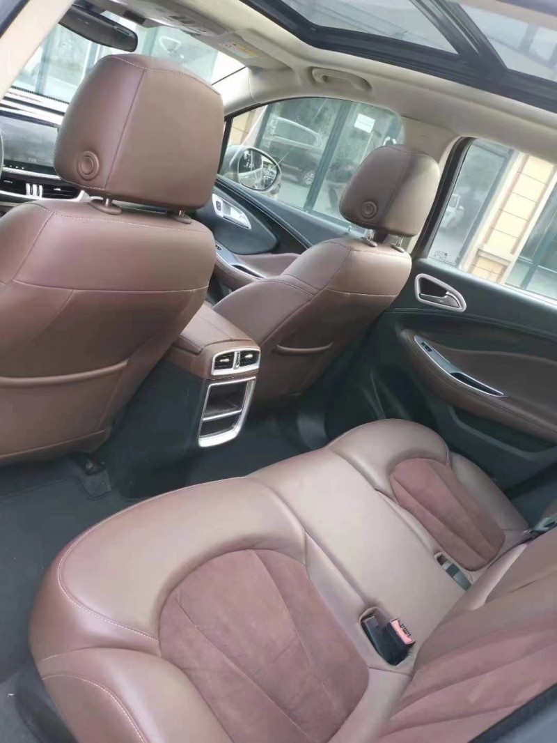 济宁16年别克昂科威5