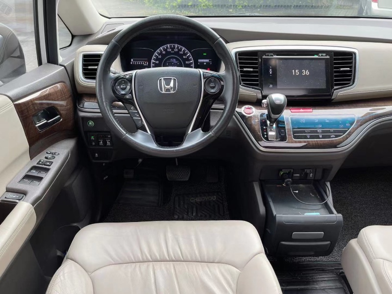 深圳15年本田奥德赛4