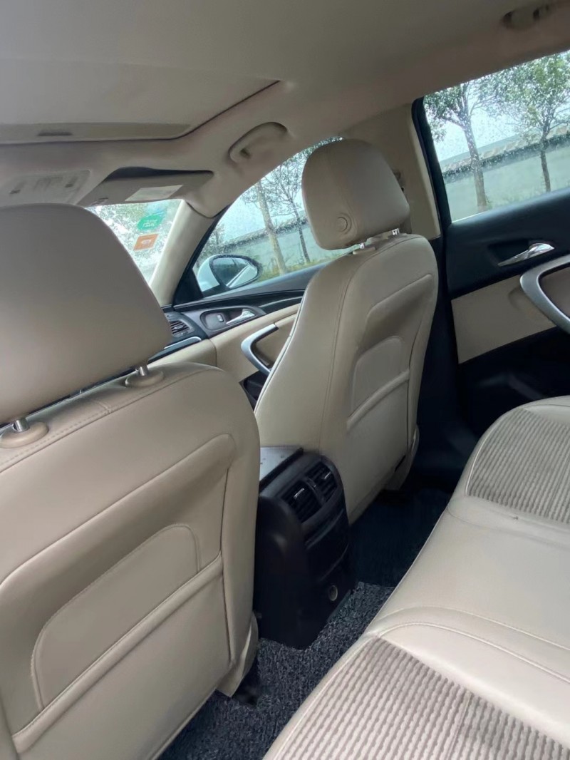 徐州15年别克君威4