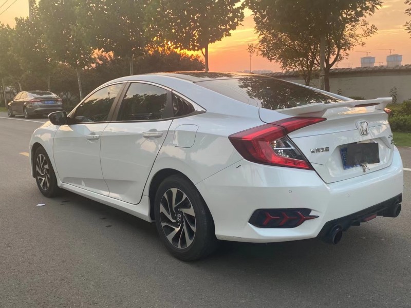 徐州17年本田思域9