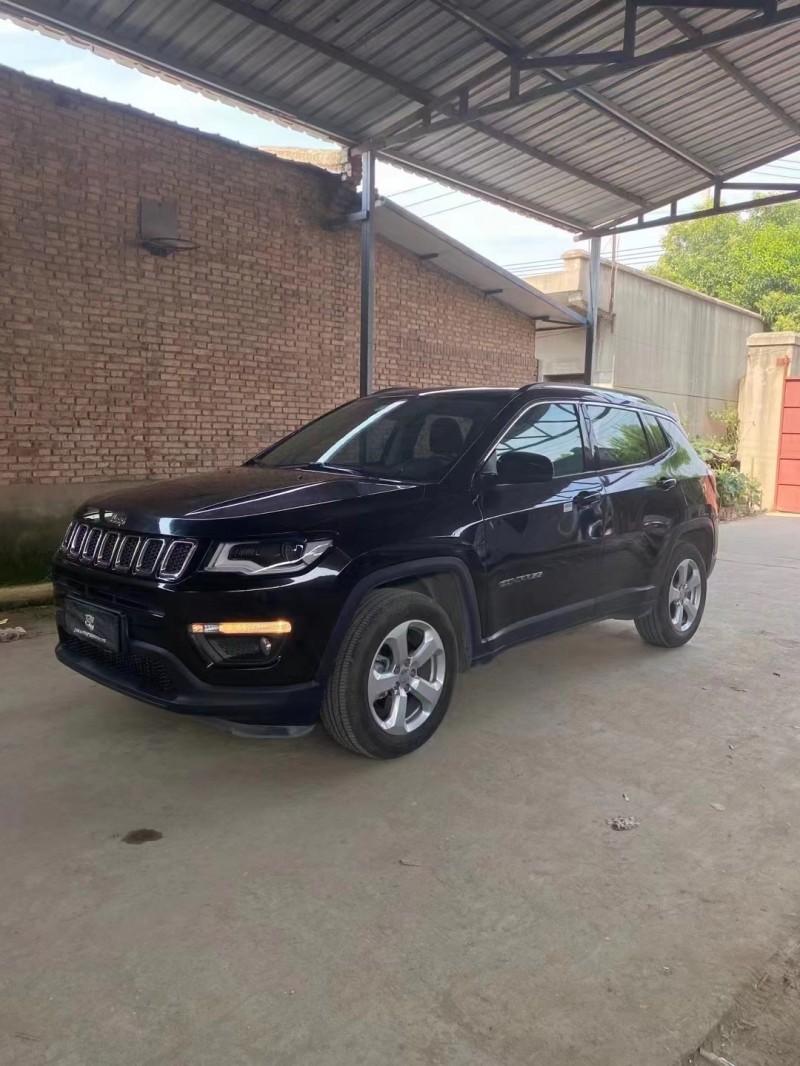 漢中18年Jeep指南者8