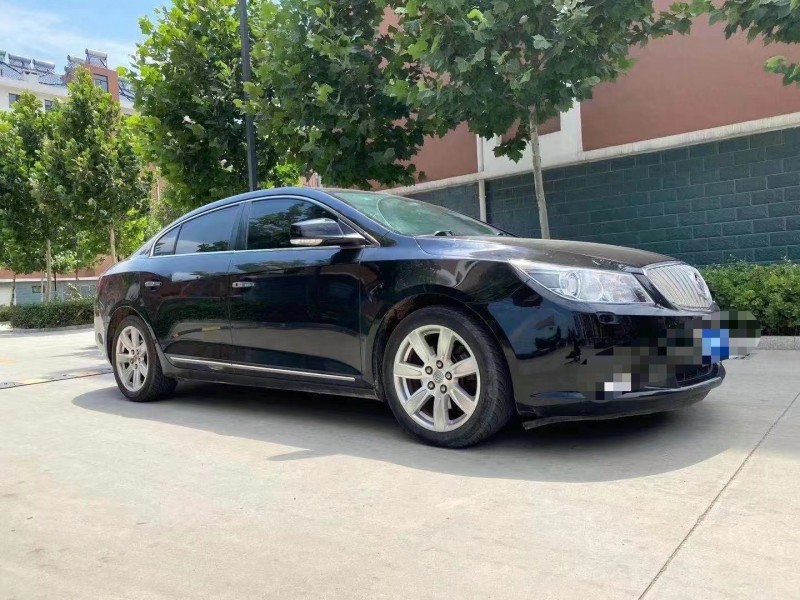 青岛09年别克君越3