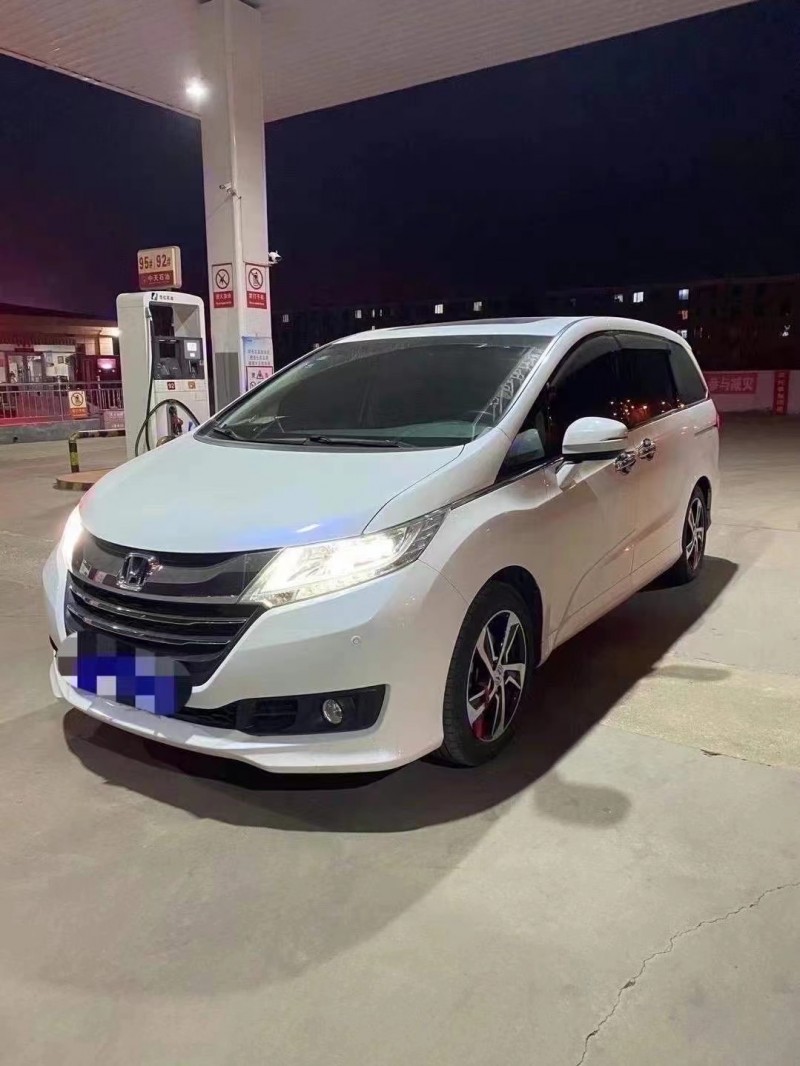 青岛17年本田奥德赛8