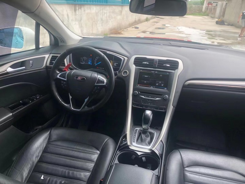 保定14年福特蒙迪欧9