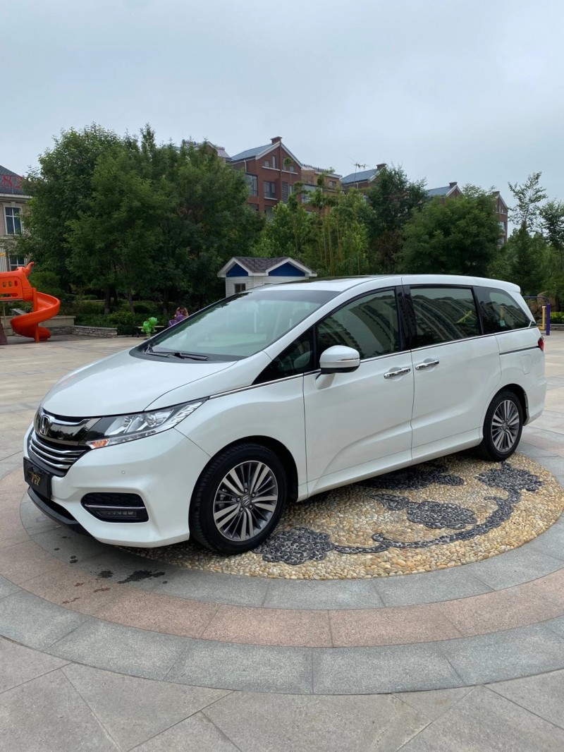 青岛19年本田奥德赛4