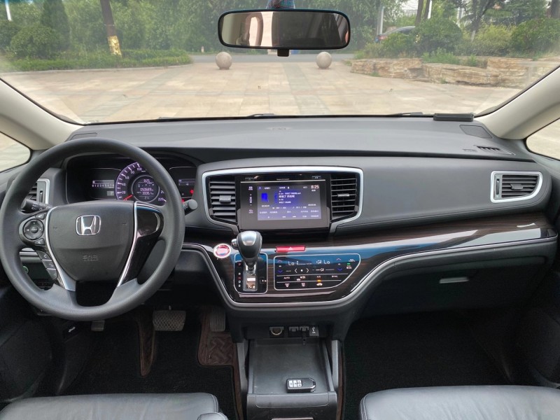 青岛19年本田奥德赛1