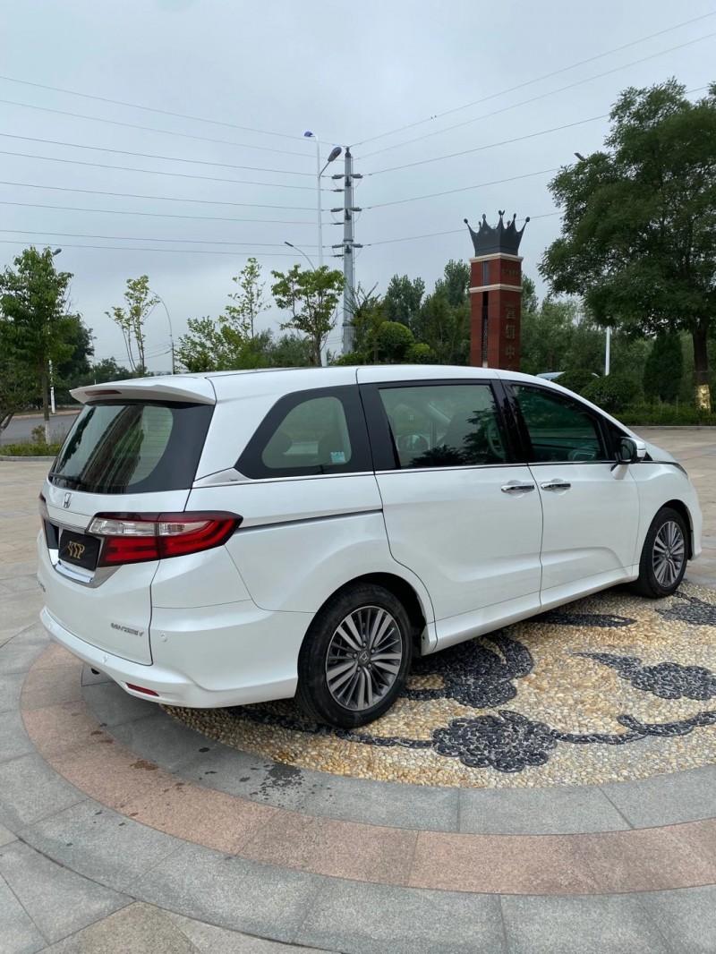 青岛19年本田奥德赛8