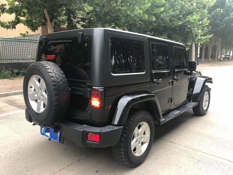 邢臺14年Jeep牧馬人1