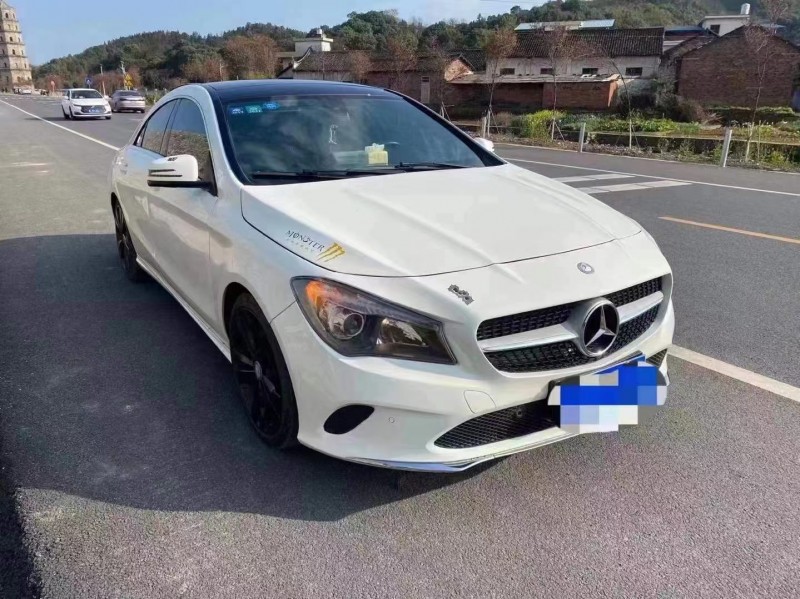 益阳17年奔驰CLA2