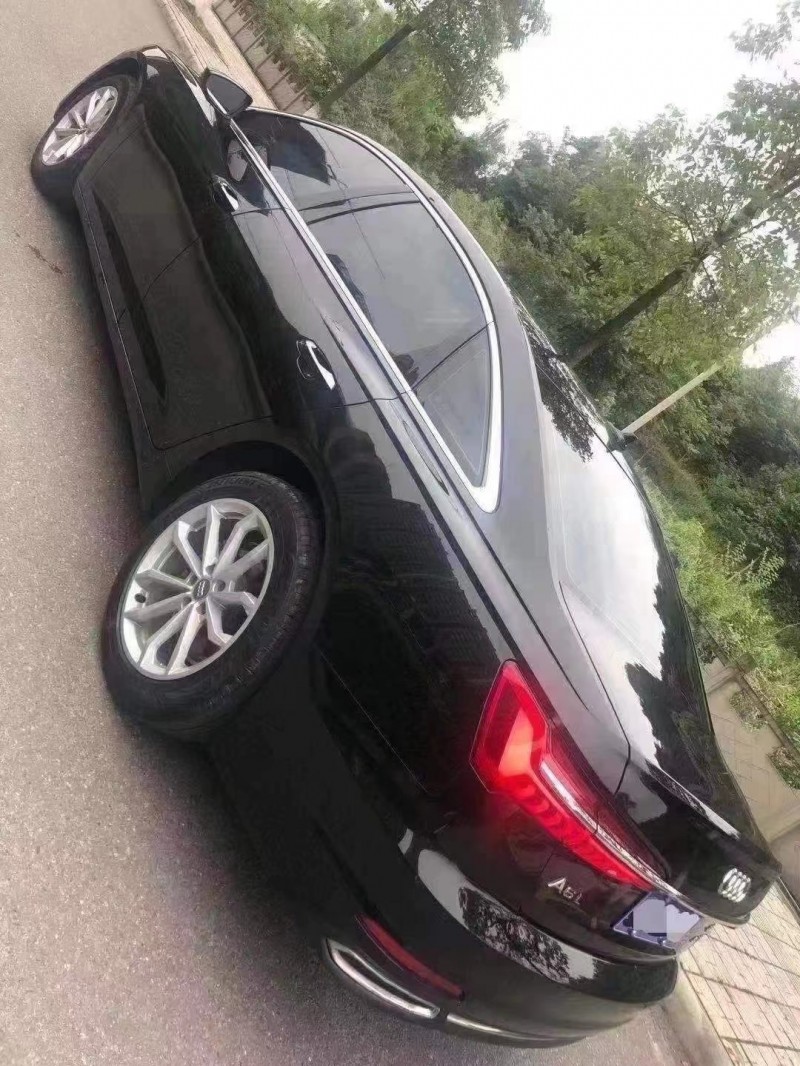 成都19年奥迪A6L7