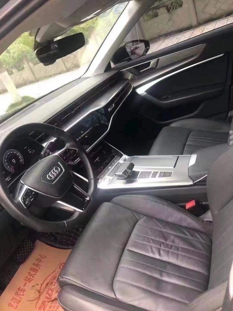 成都19年奥迪A6L6