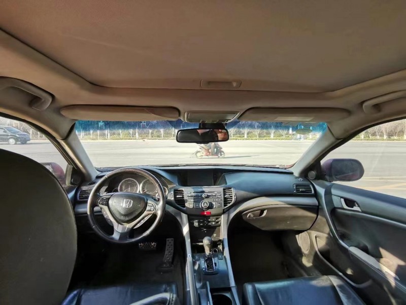 徐州11年本田思铂睿4
