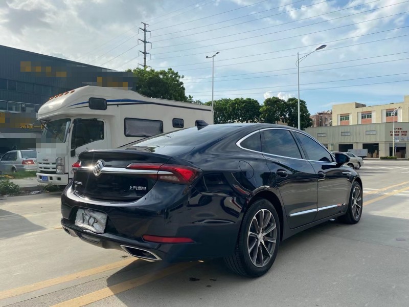 东莞19年别克君越5