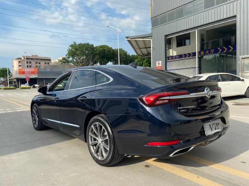 东莞19年别克君越6