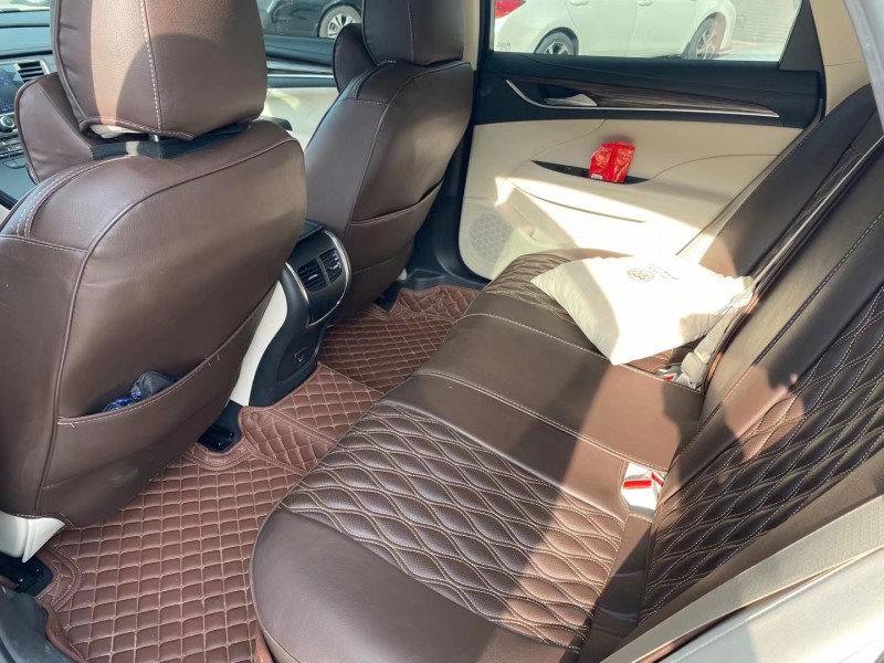 东莞19年别克君越8