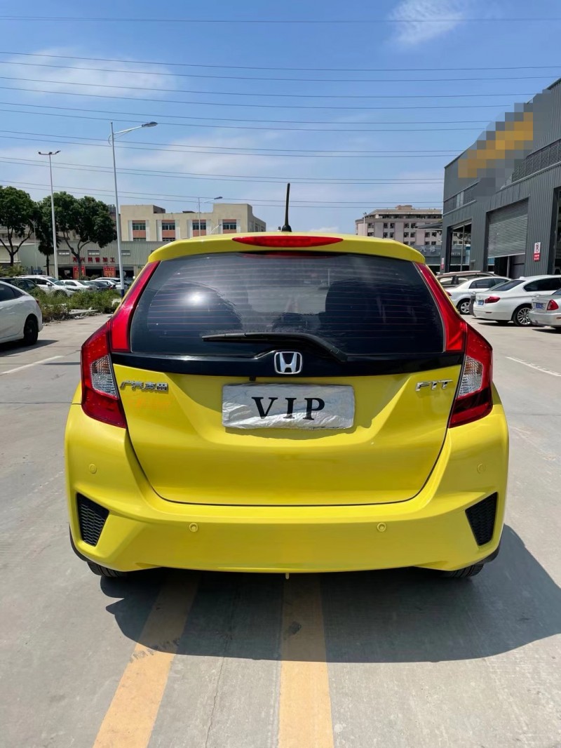 东莞17年本田飞度5