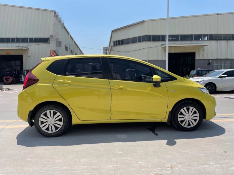 东莞17年本田飞度6