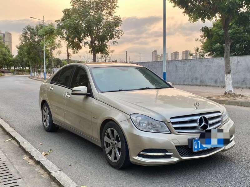 广州12年奔驰C3