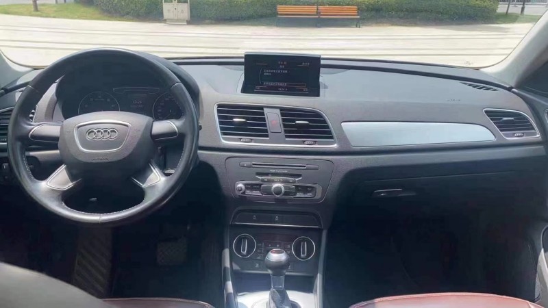 济宁18年奥迪Q34