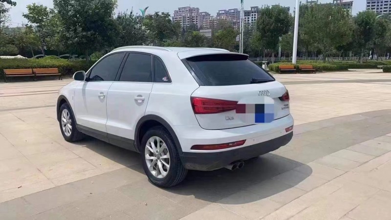 济宁18年奥迪Q38