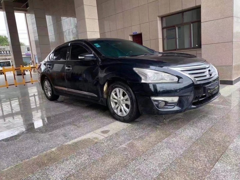 萍鄉13年日產天籟2