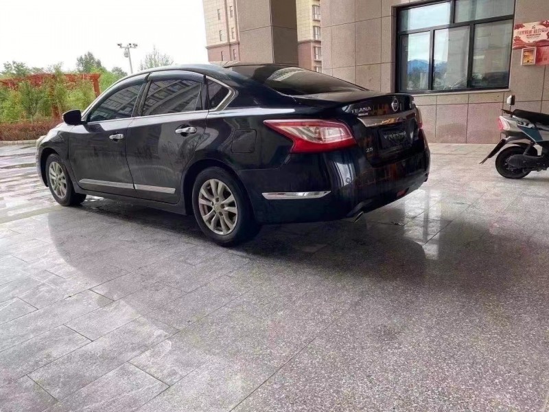 萍鄉13年日產天籟3