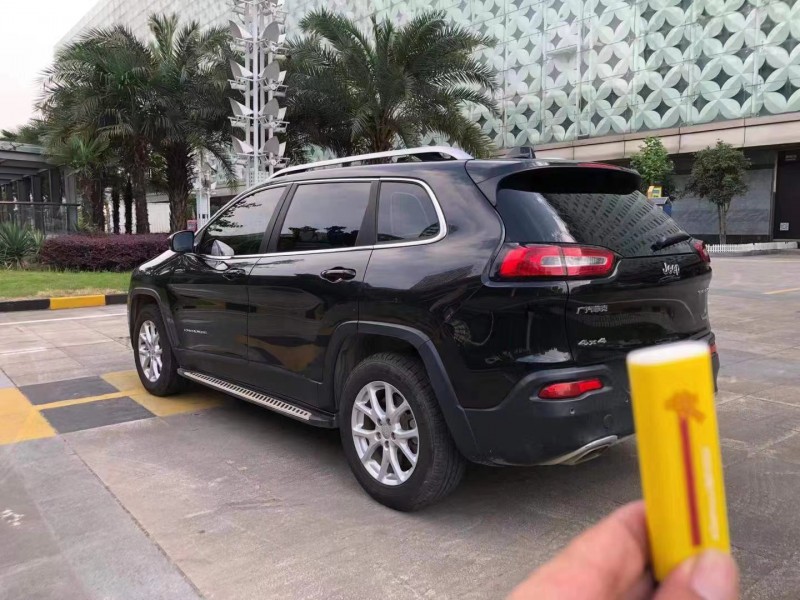 宜昌16年Jeep自由光8