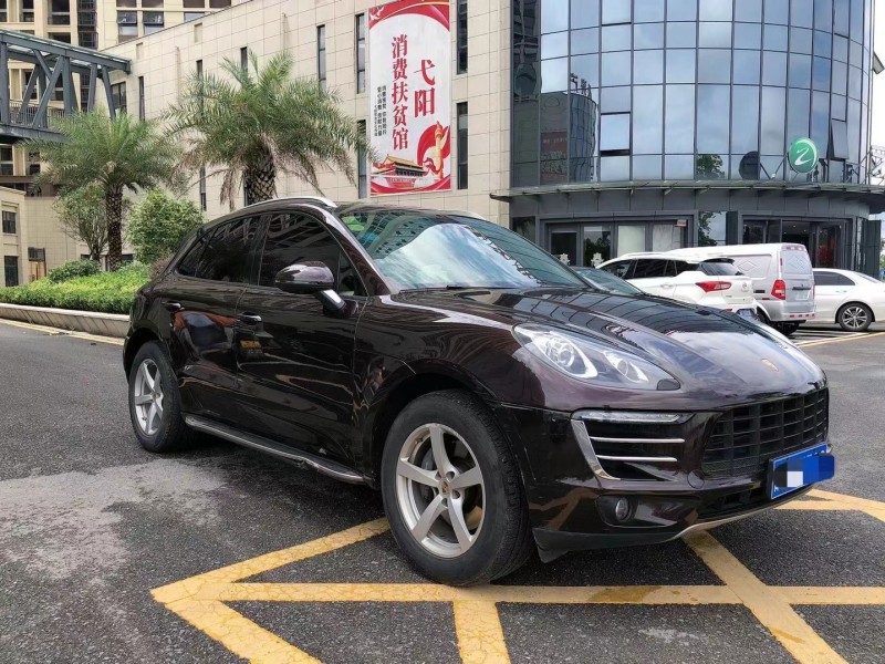 新余18年保時捷Macan2