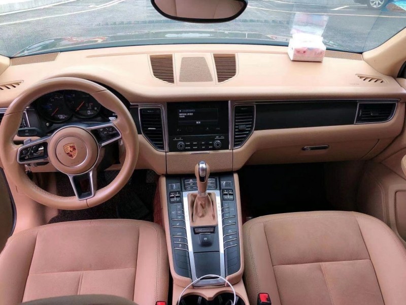 新余18年保時捷Macan4