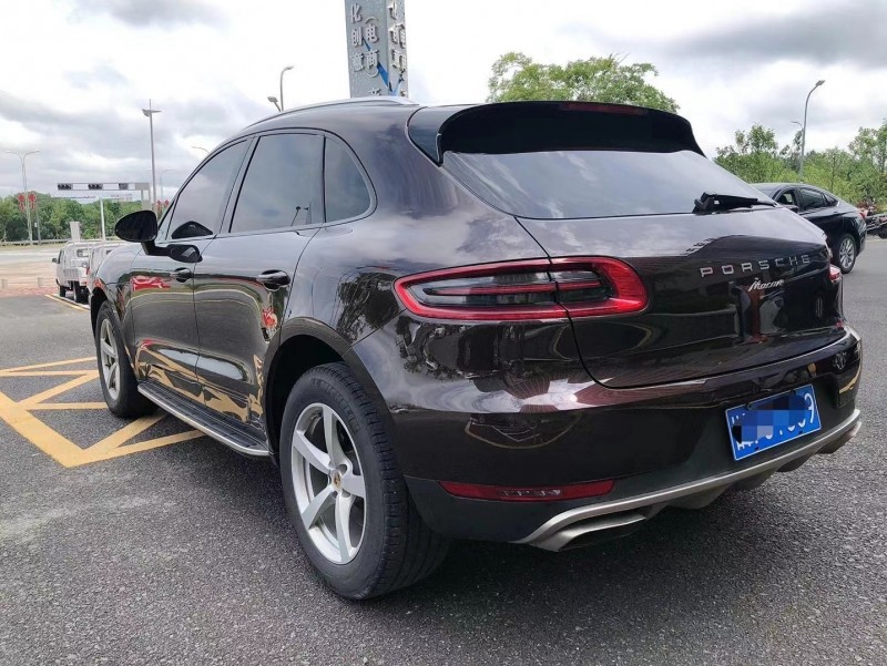 新余18年保時捷Macan9