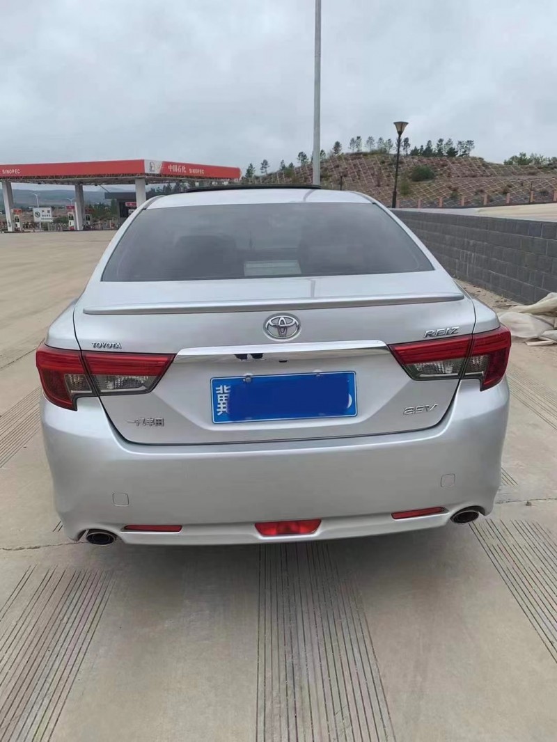 保定14年丰田锐志6
