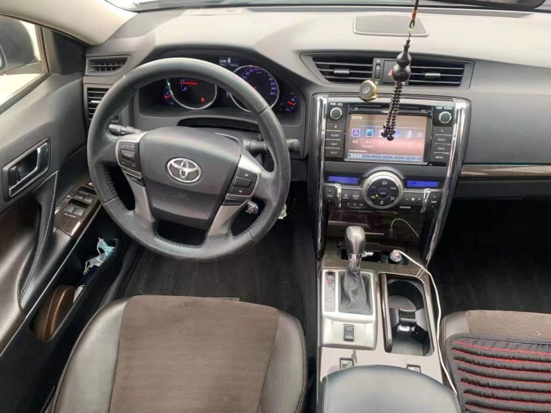 保定14年丰田锐志1