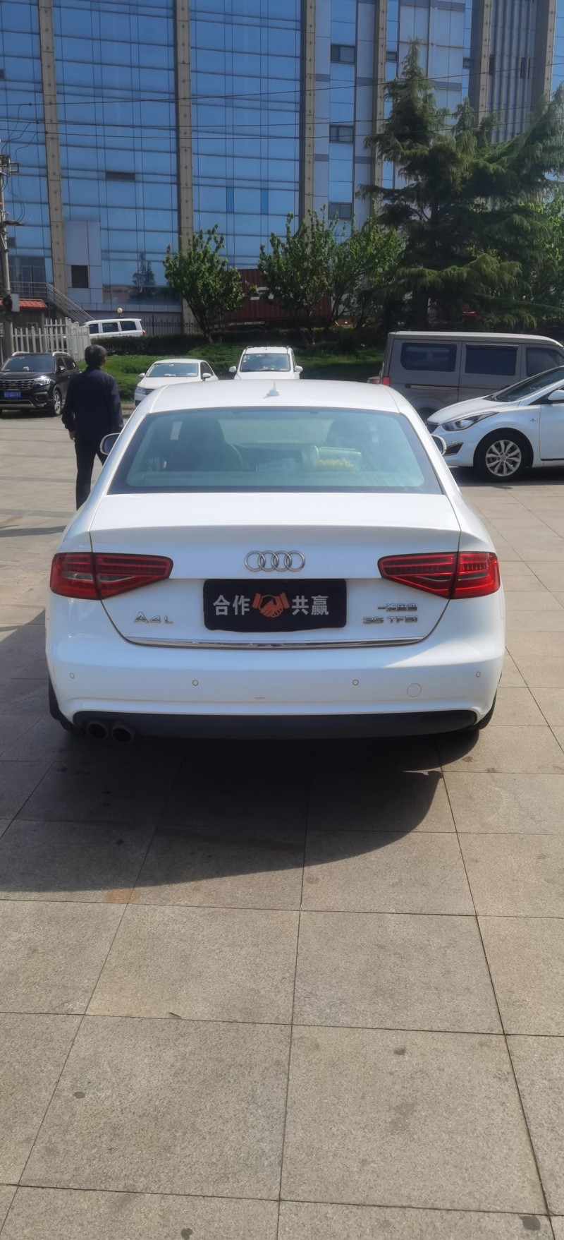 青岛15年奥迪A4L4