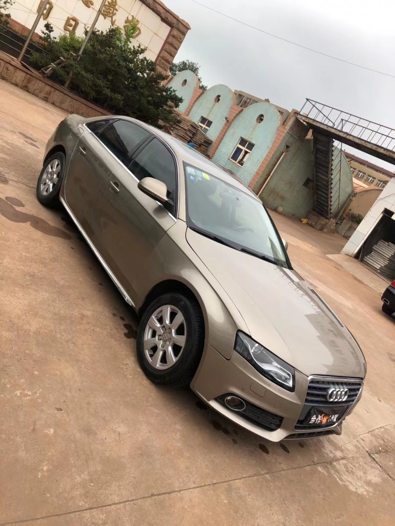 青岛12年奥迪A4L3