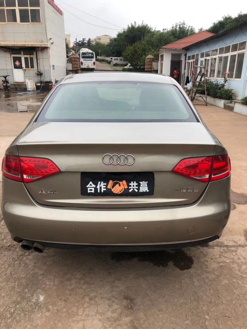青岛12年奥迪A4L4