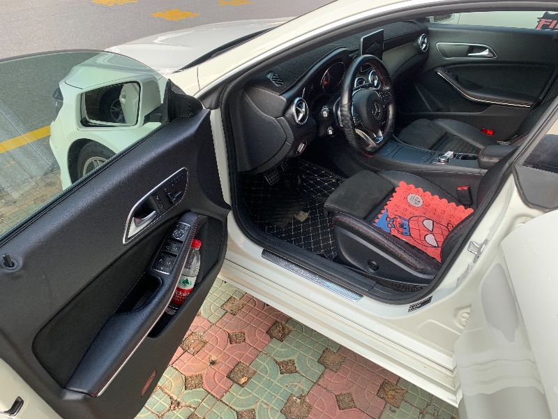 广州16年奔驰CLA1