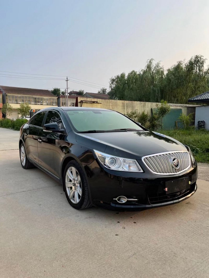 徐州11年别克君越3