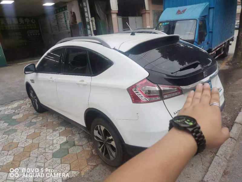 中山16年纳智捷优6 SUV4