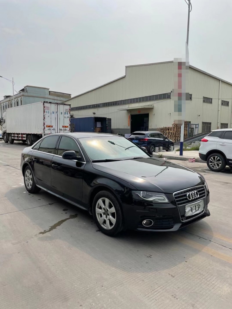 东莞12年奥迪A4L8