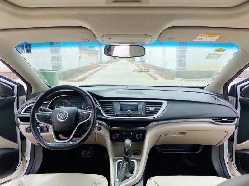 潍坊18年别克英朗5