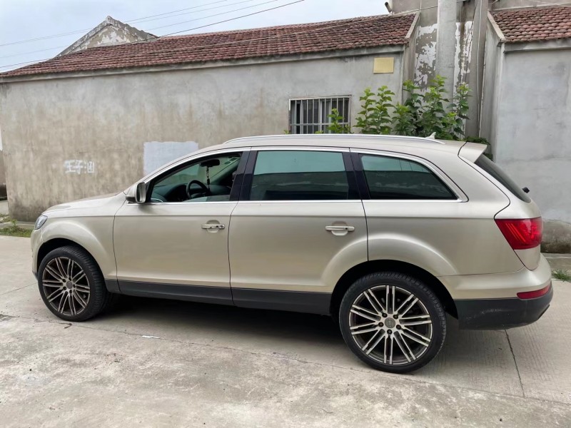 常州12年奧迪Q73