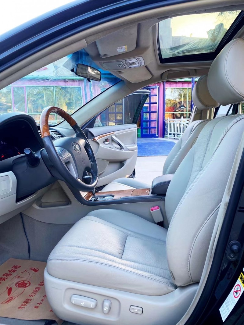 保定12年丰田凯美瑞7