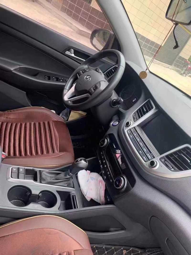 益阳18年现代途胜6