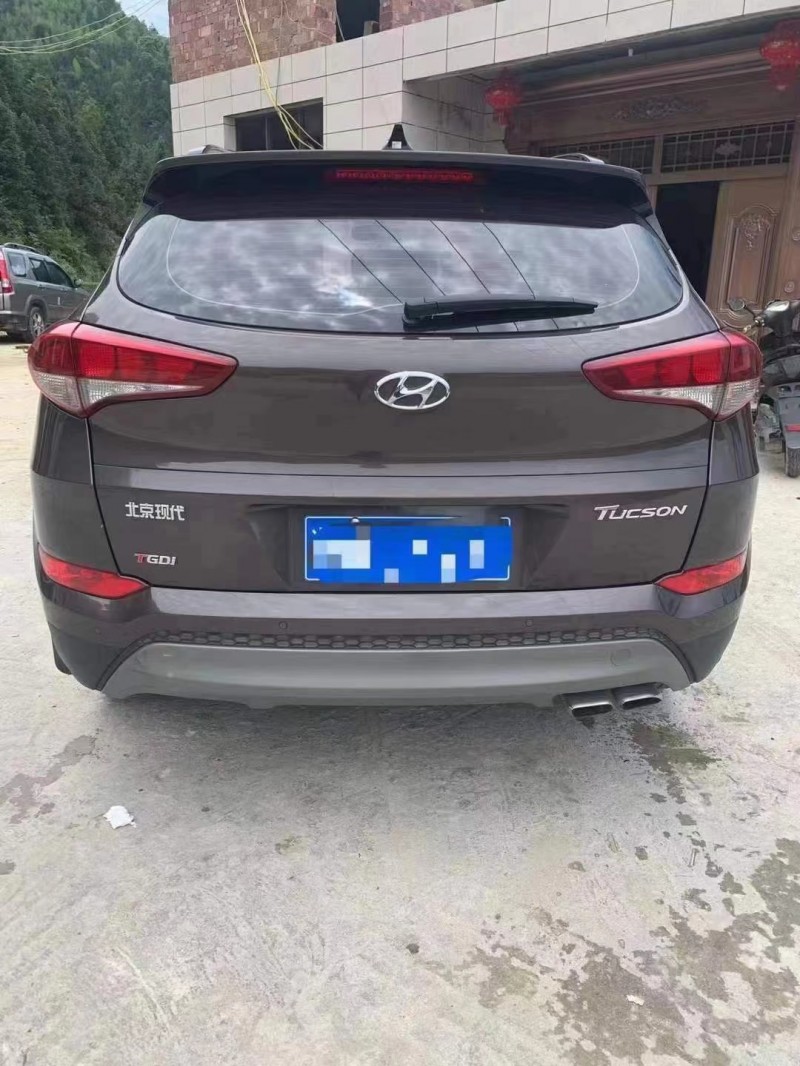 益阳18年现代途胜9