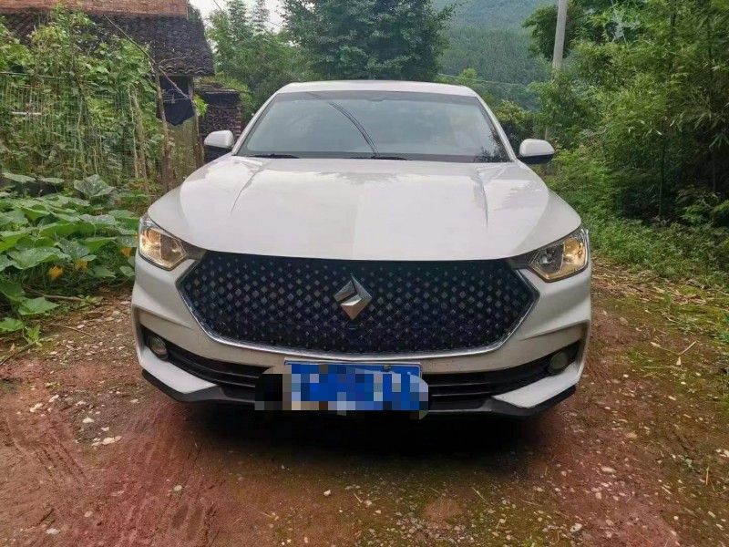 自貢19年寶駿RC61