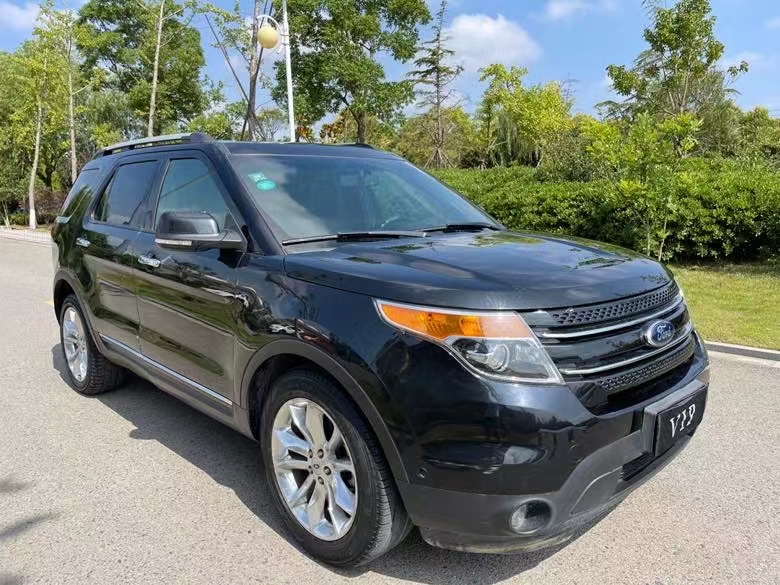 盐城15年福特探险者2