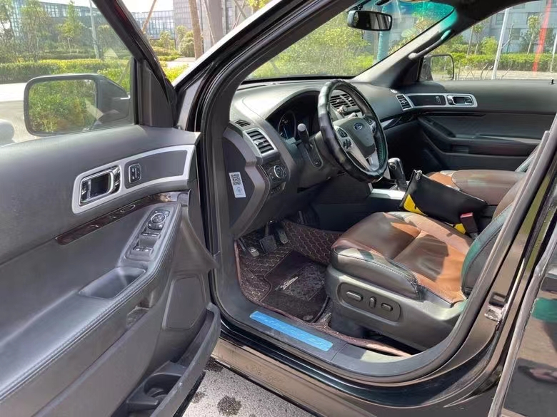 盐城15年福特探险者4