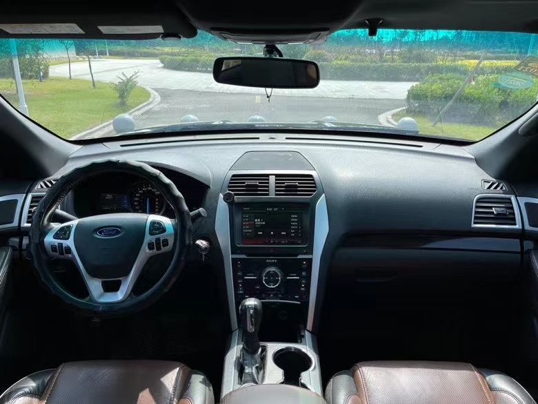 盐城15年福特探险者8